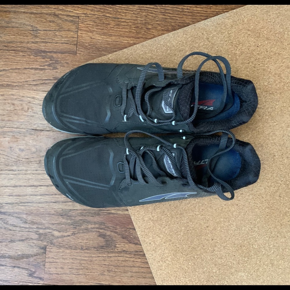 Altra Superior 4 trail running shoes